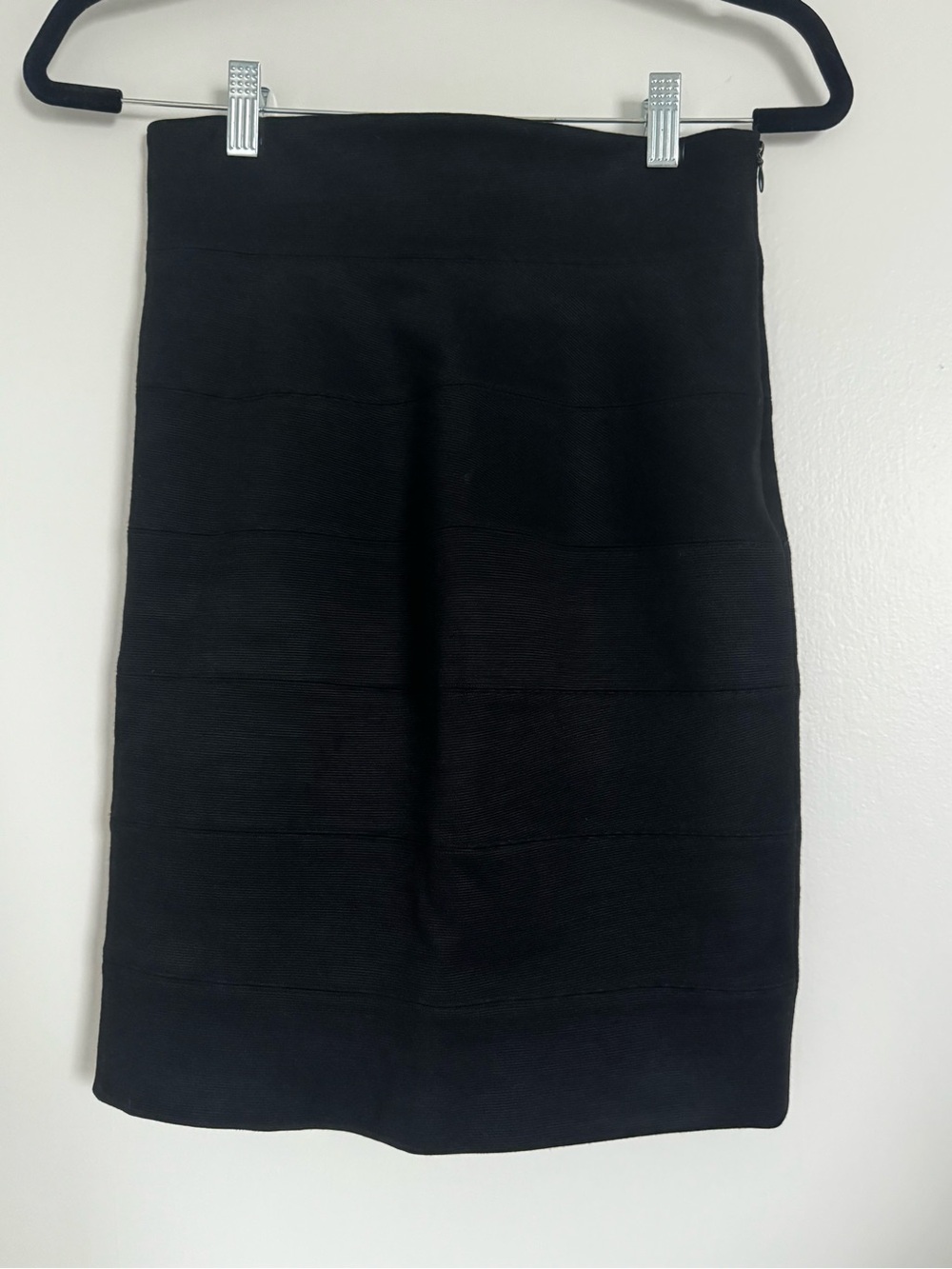 The Row Black Textured Bandage Pencil Skirt Size 6 Made in USA Italian Fabric